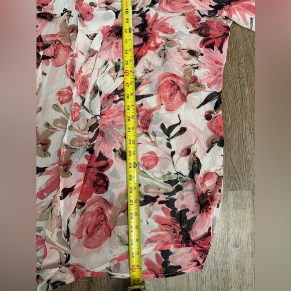 Southern Lady • Floral Sheer Half Sleeve Cardigan - Picture 7 of 9